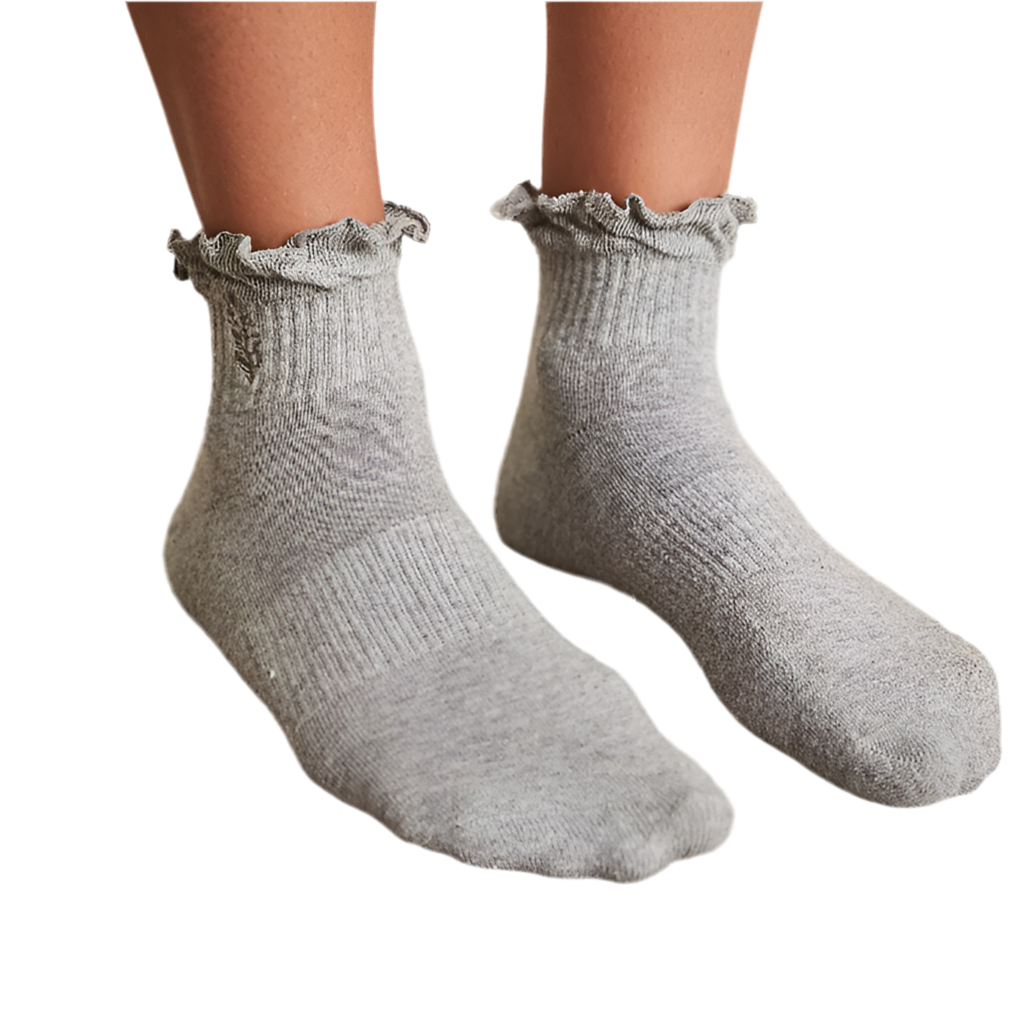 Movement Classic Ruffle Socks