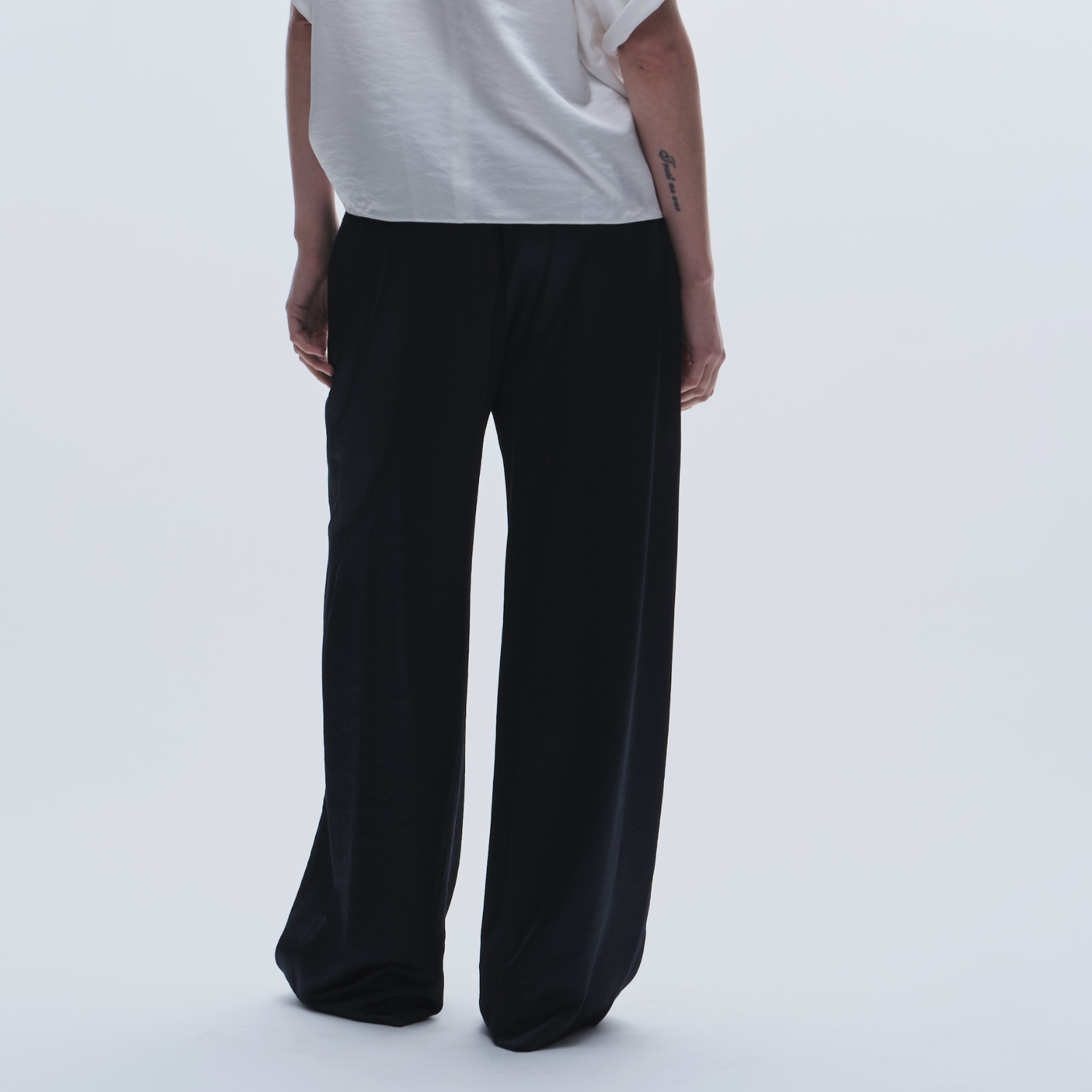 Paige Pull-On Pant Navy