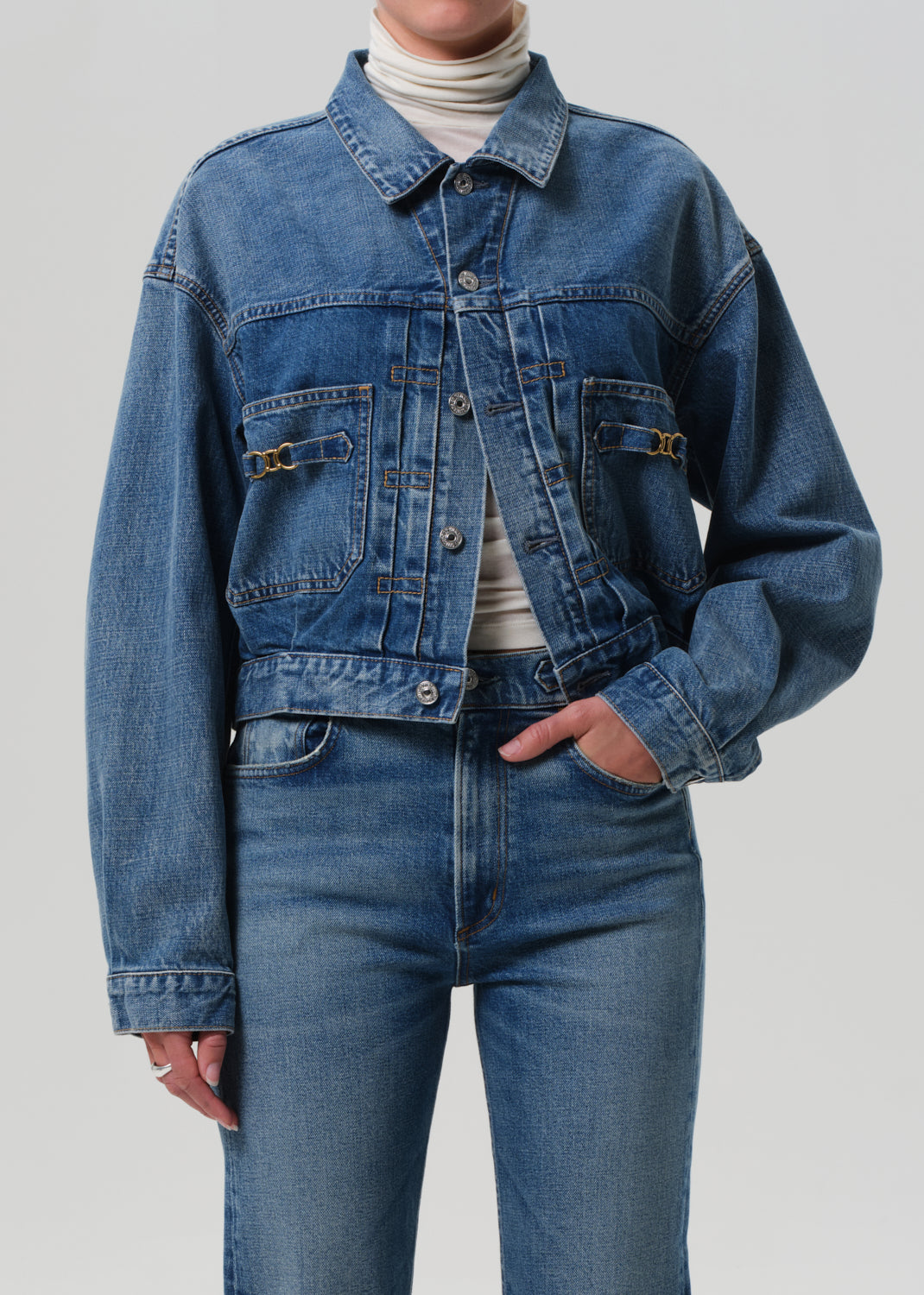 Alma Jacket W/ Horsebit Sweetzer
