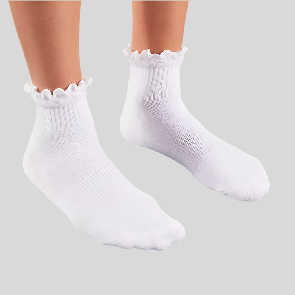 Movement Classic Ruffle Socks