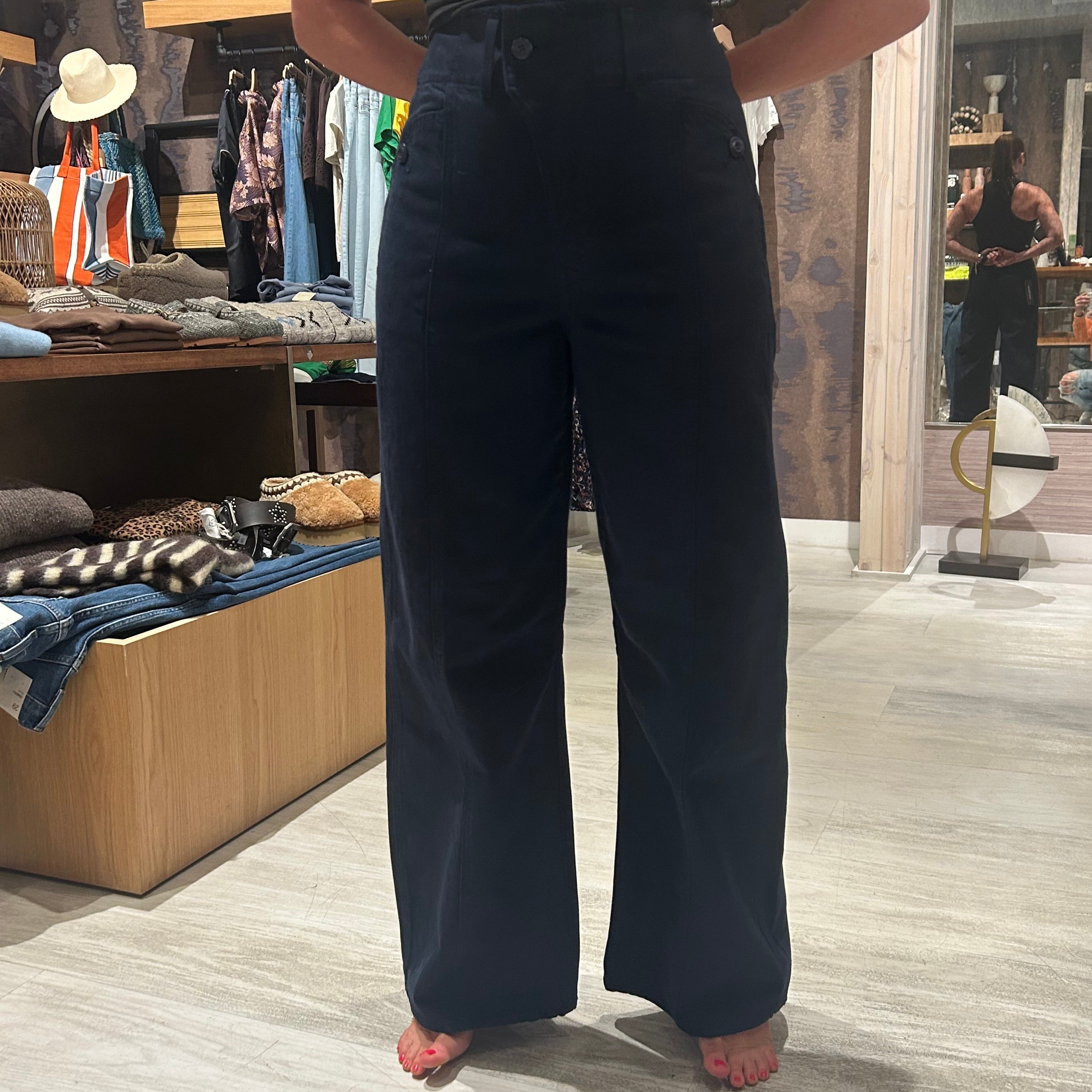 Lula Mid Rise Barrel Navy