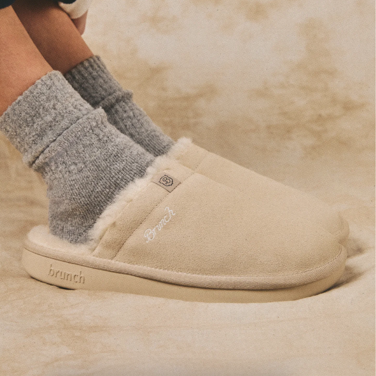 Essential Suede Shearling Beige