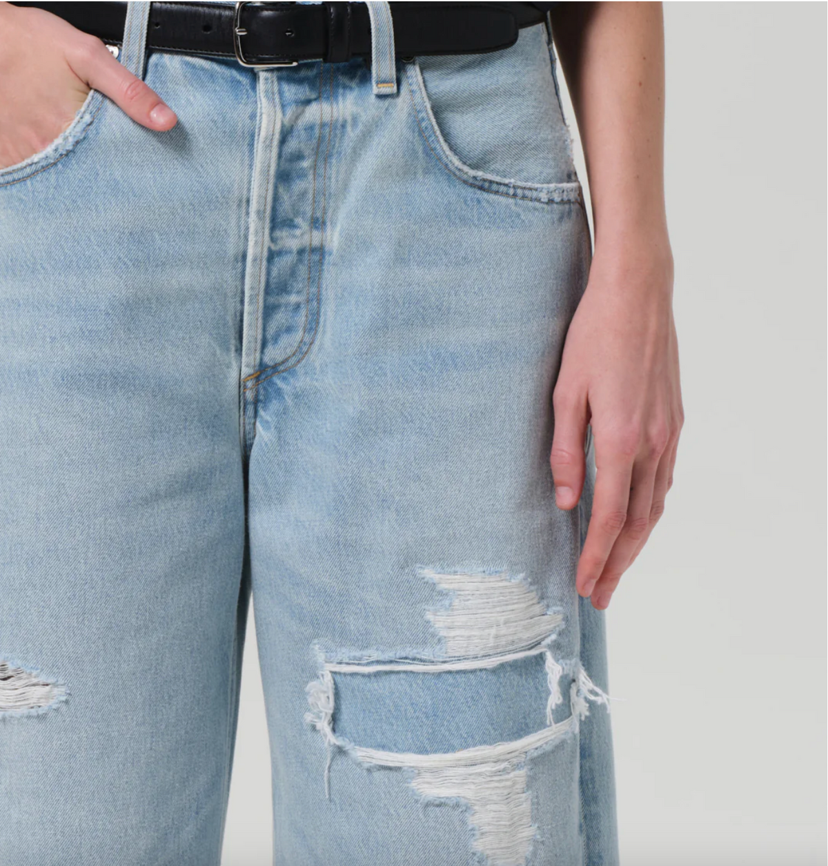 Ayla Raw Hem Crop Vaquero | WELLGROUND