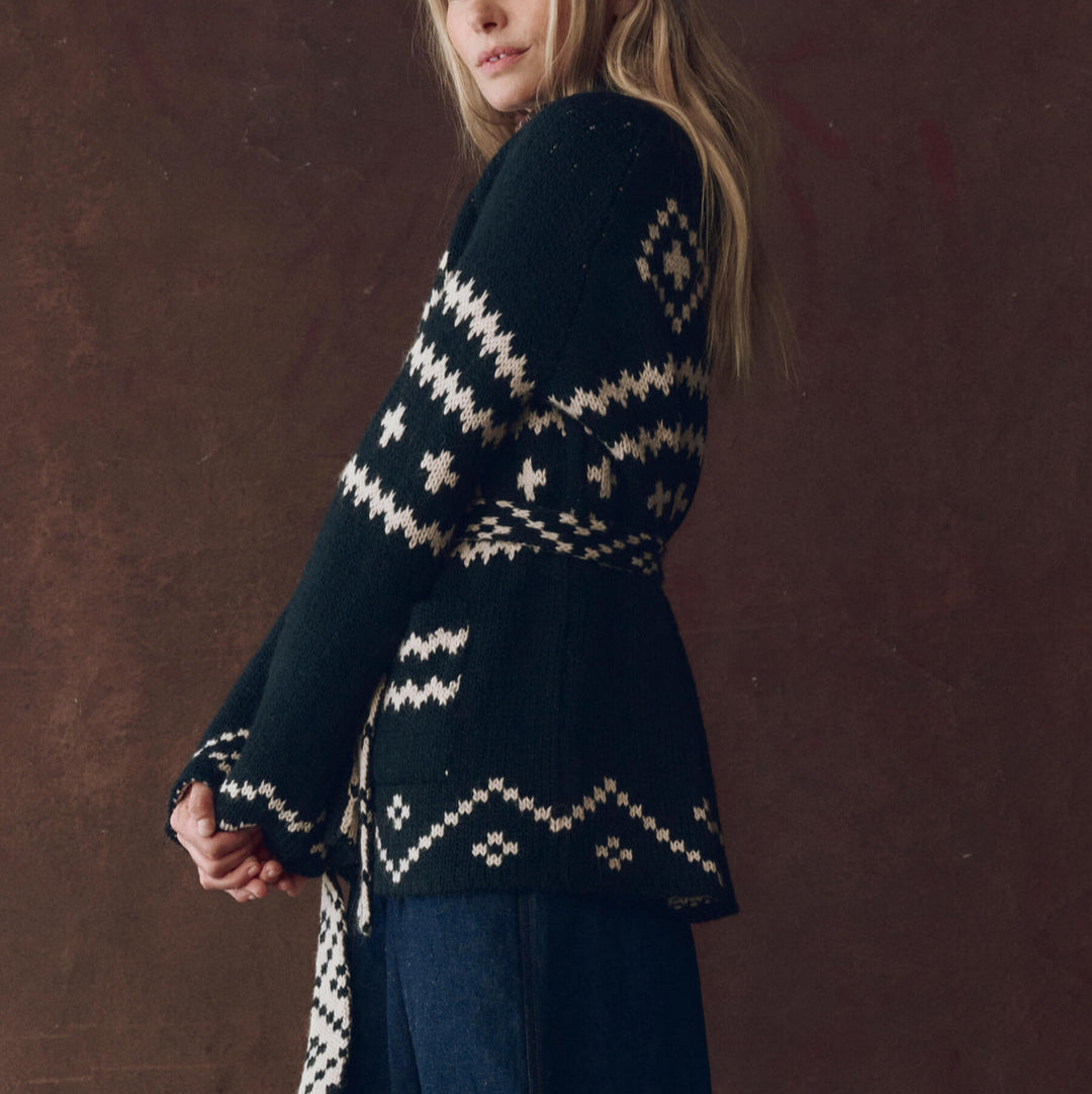 The Reversible Shepard Cardi Navy/Cream