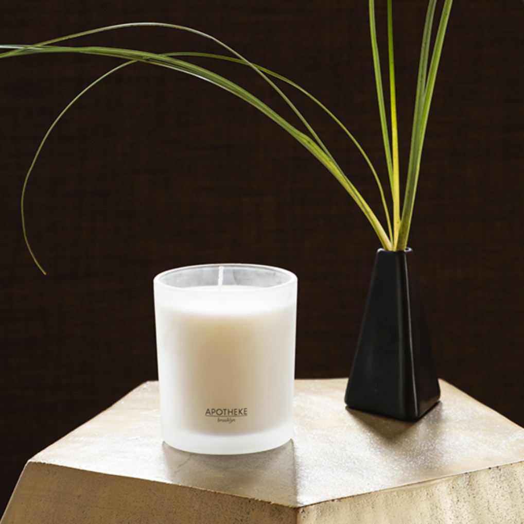 Sea Salt Grapefruit 110z Signature Candle