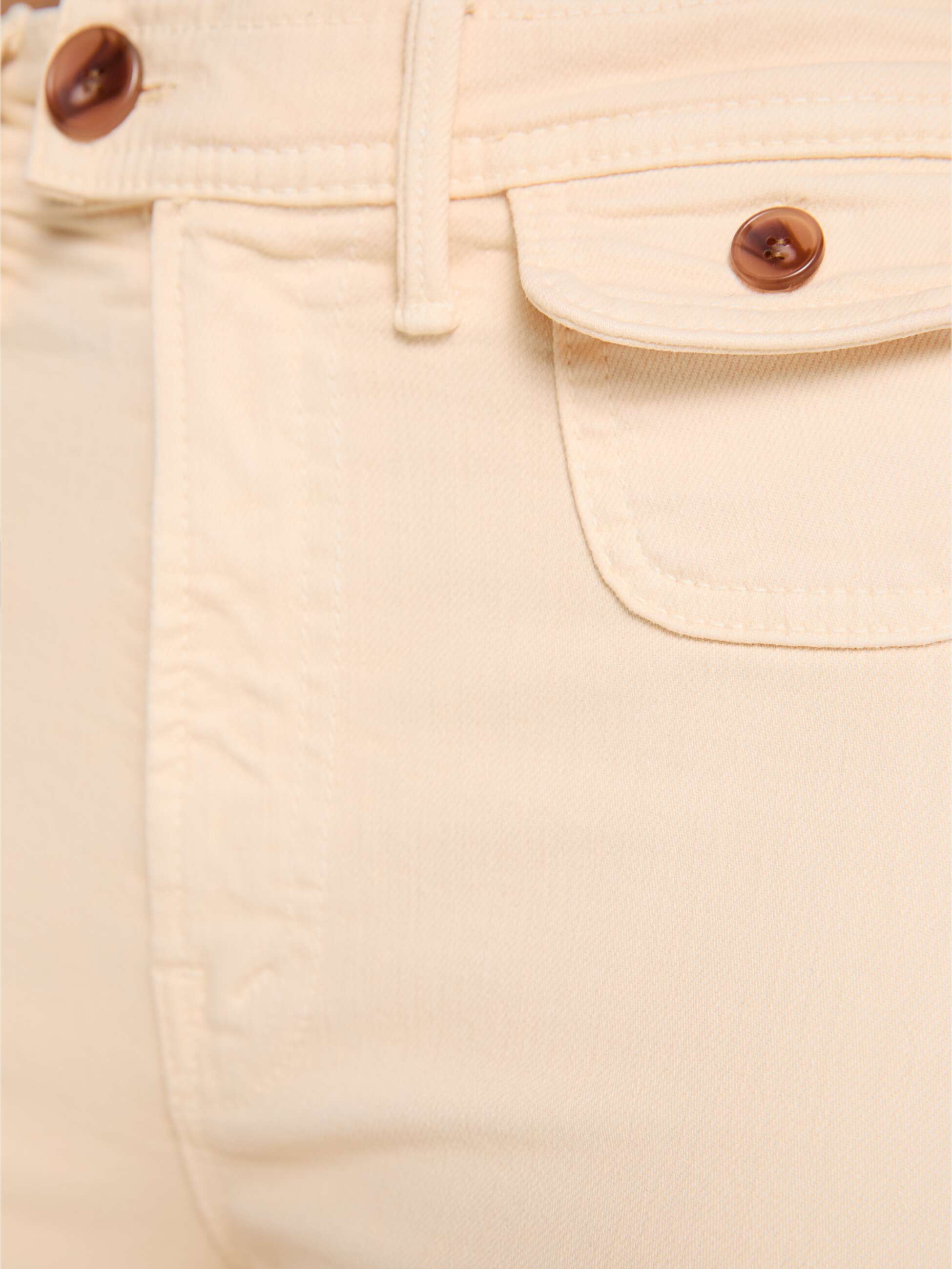 The Pocket Book Hustler Roller Sneak Sand Dollar