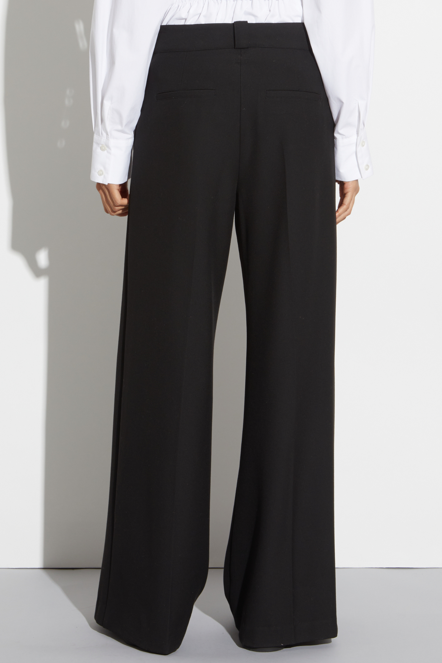 Tiffany Mid-Waisted Wideleg Trouser Black