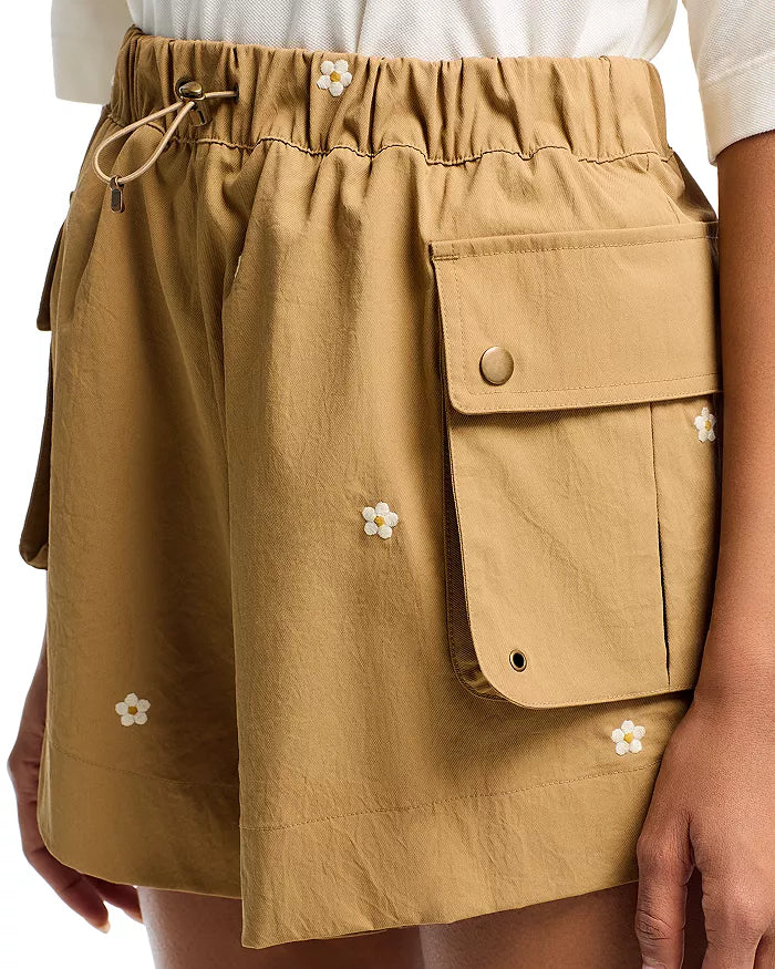 The Embroidered Cargo Short Khaki w Daisy