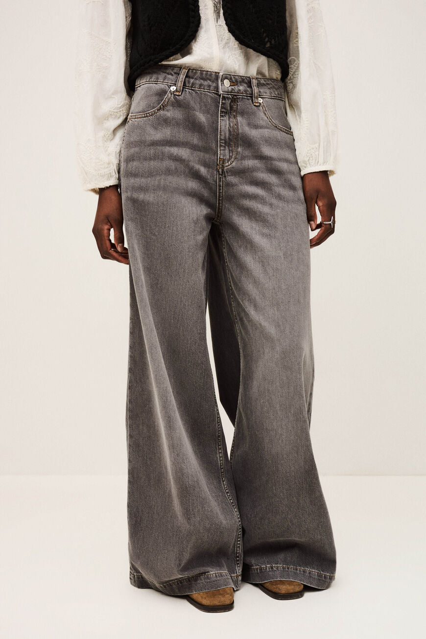 Yusc Jean Blackstone