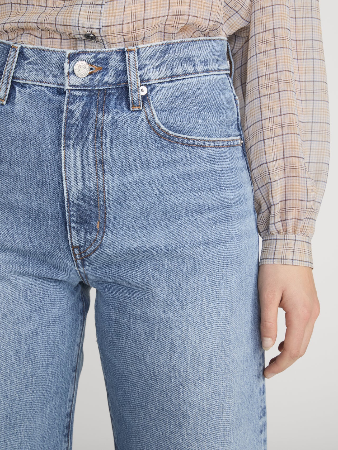 The Bow Crop Jean Coastal Coat