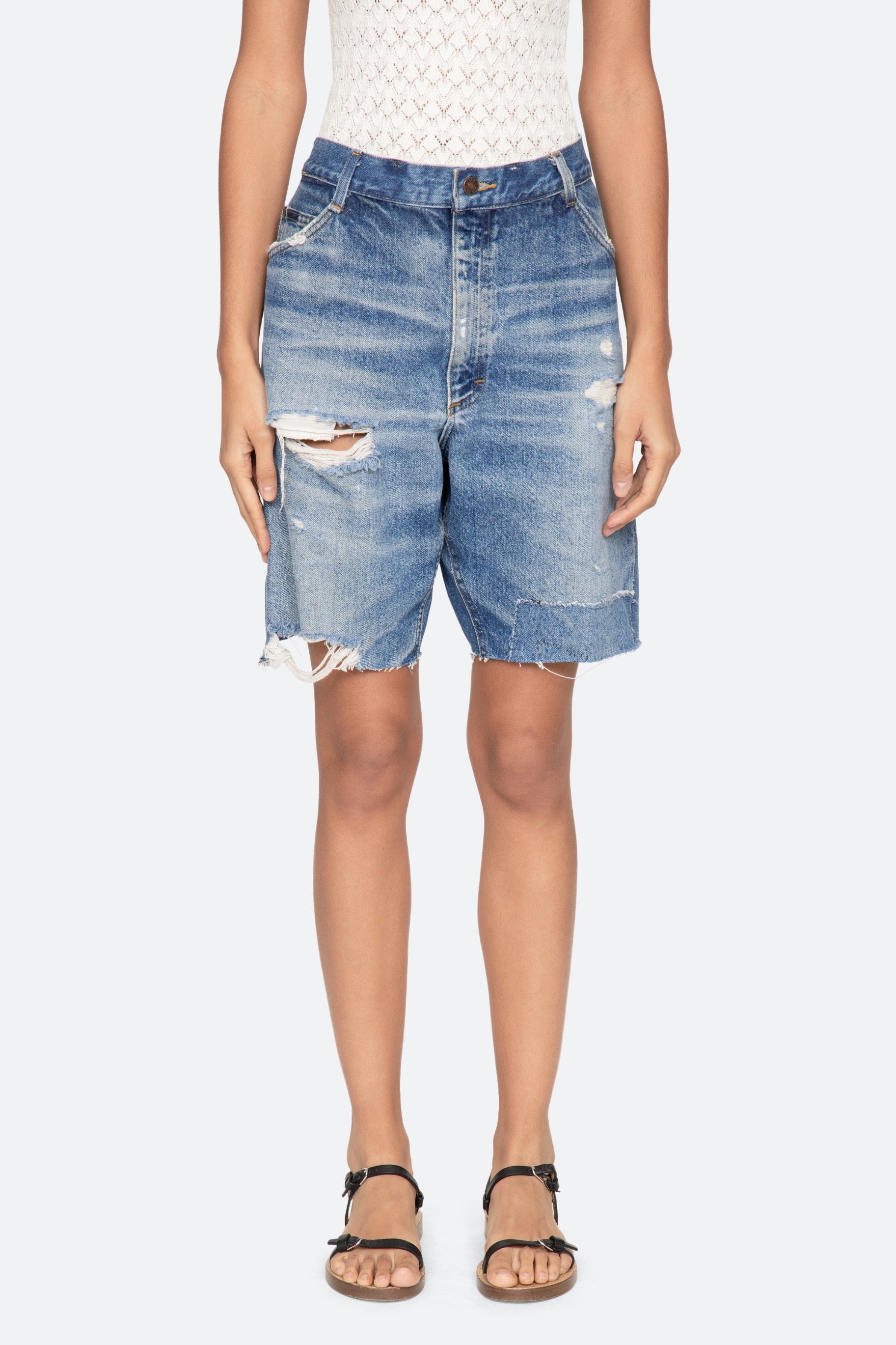 MILENE DENIM KNEE SHORTS (D1)