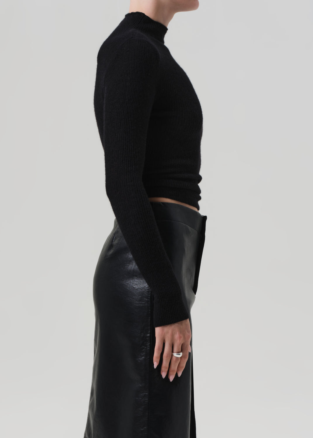 Nara Turtleneck Black