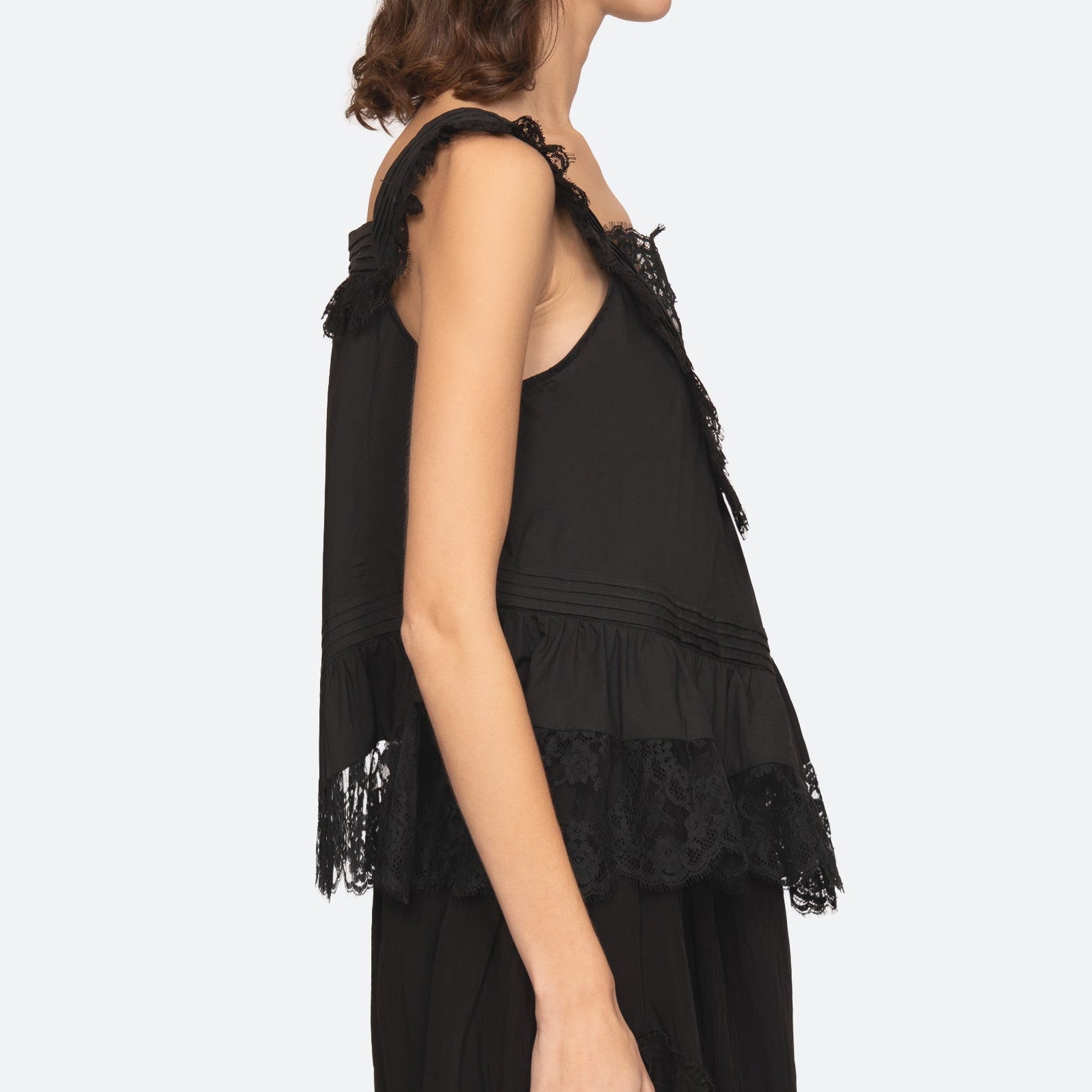 Hilda Solid Slvless Top Black