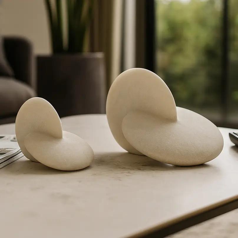 White Resin Modern Decorative Objects Set of 2