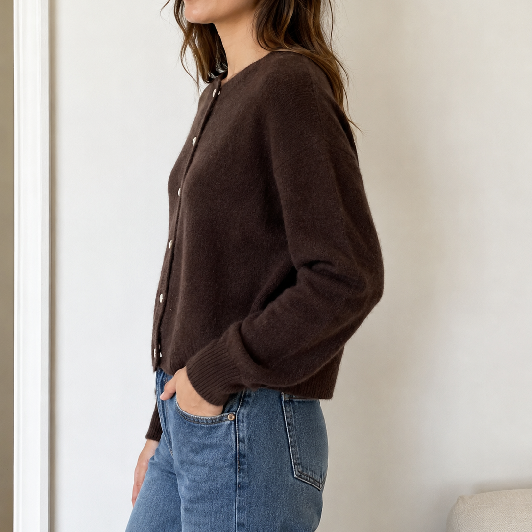 Amara Malou Cardi Americano