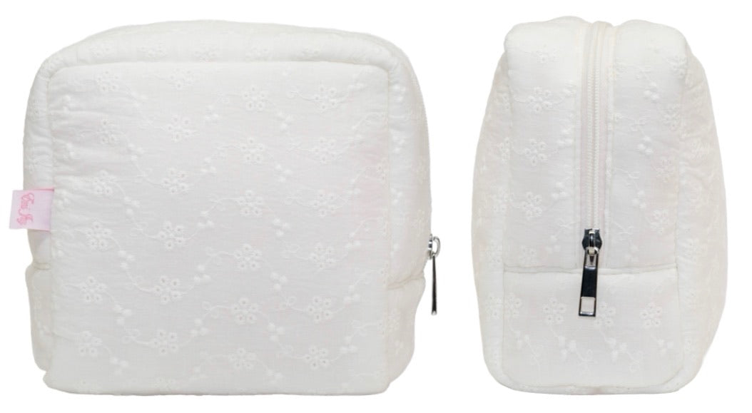 Eyelet Pouch Blanc Daisy
