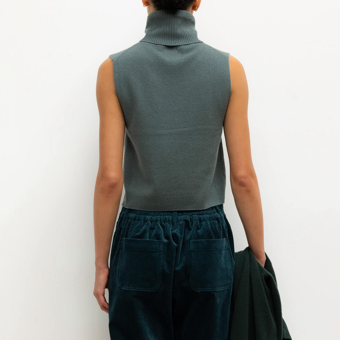 Zoe Slvless Turtleneck Eucalyptus