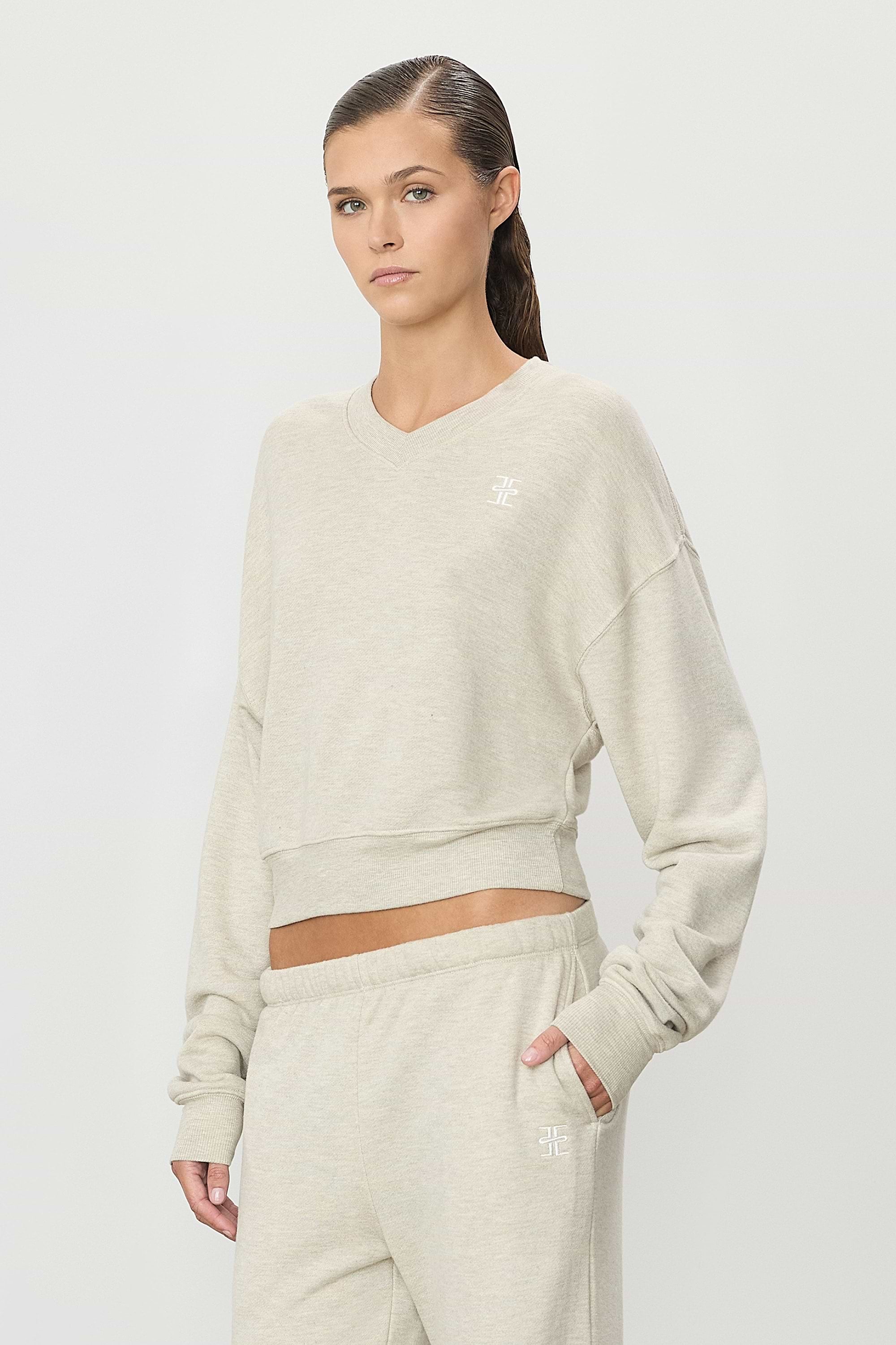 Crop V-Neck Sweatshirt Heather Oatmeal