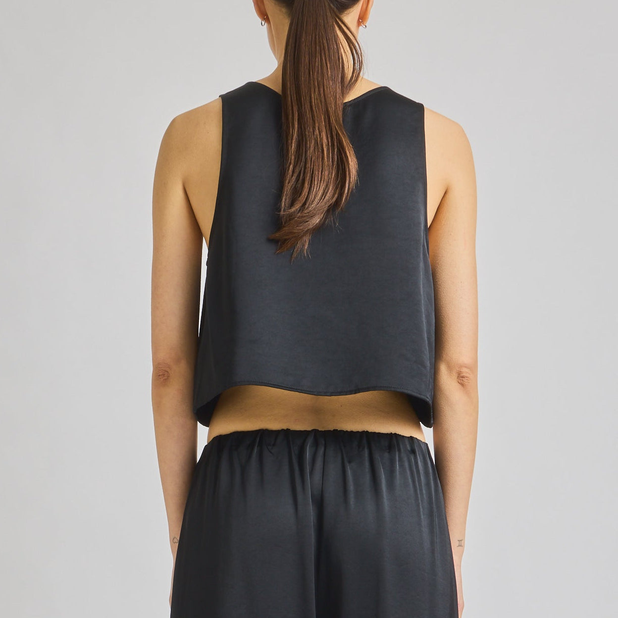 Lodi Cropped Tank Black