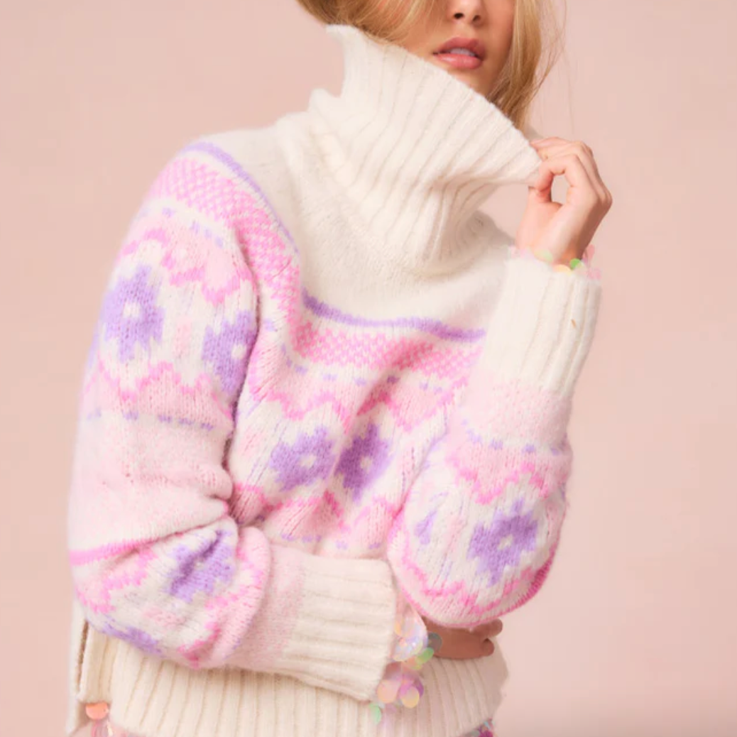 Isana Pullover Berry Ice