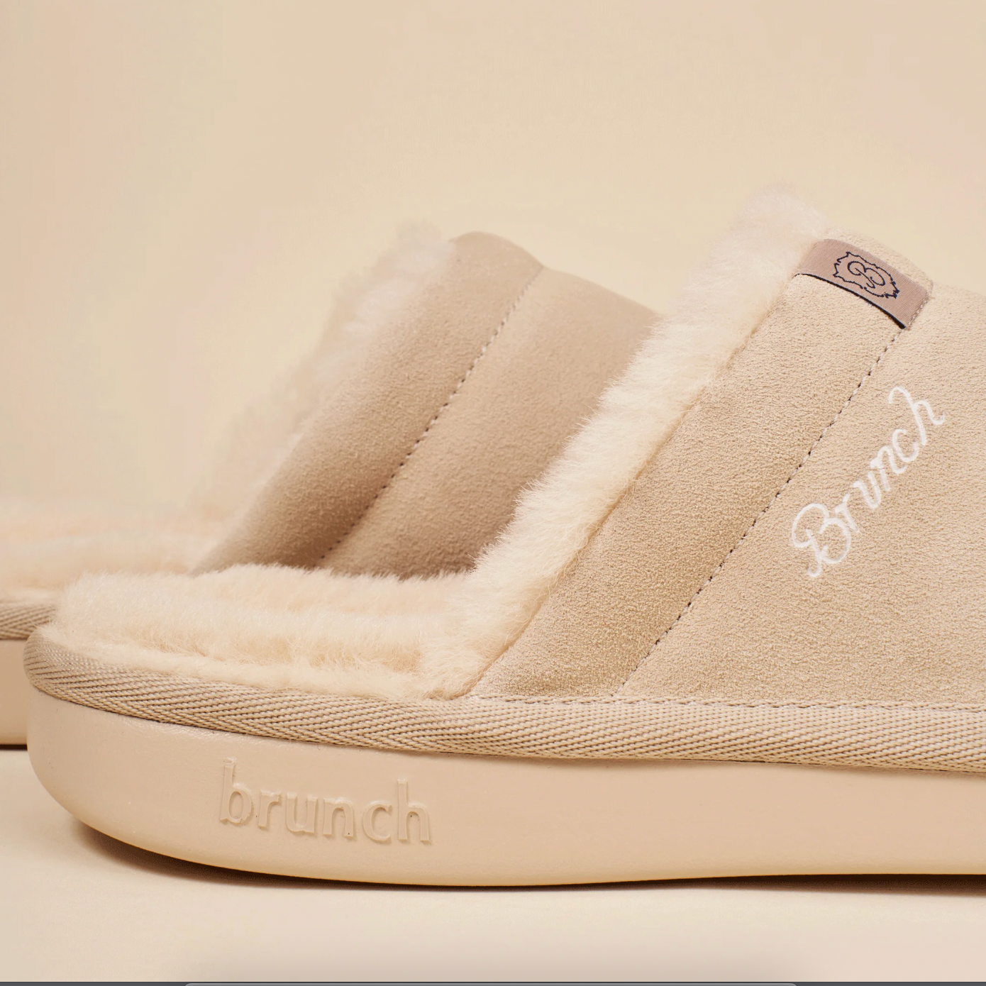 Essential Suede Shearling Beige