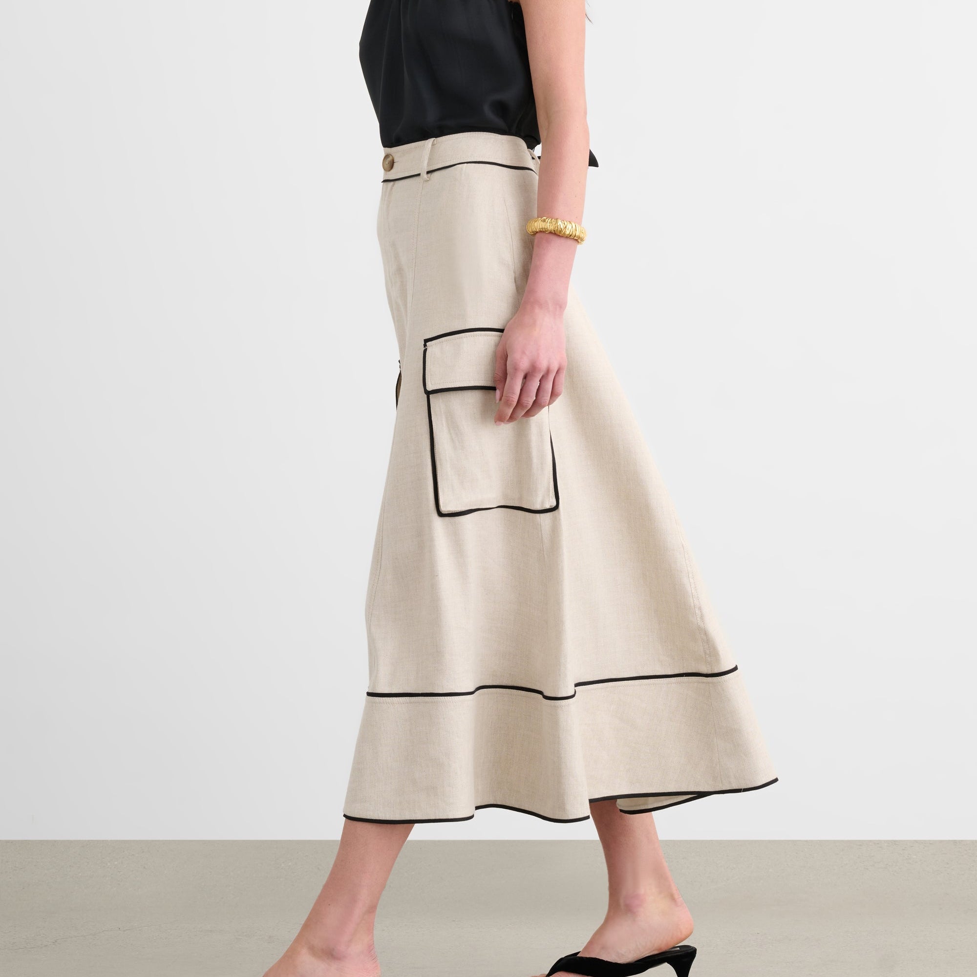 Shiloh High Waist Cargo Skirt Desert/ Jet