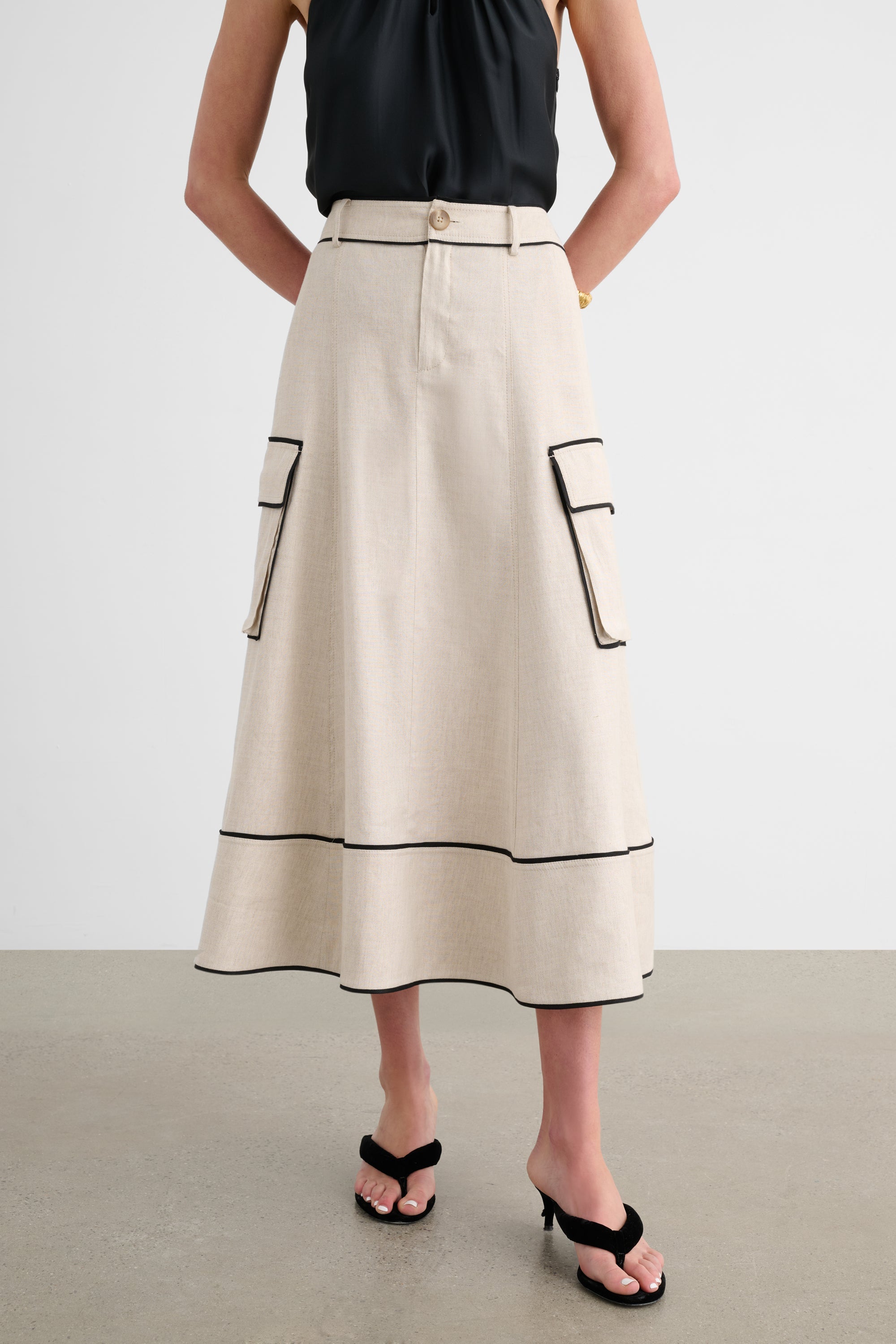 Shiloh High Waist Cargo Skirt Desert/ Jet