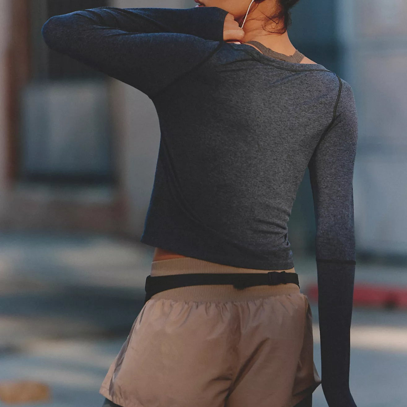 Bittersweet L/Slv Black